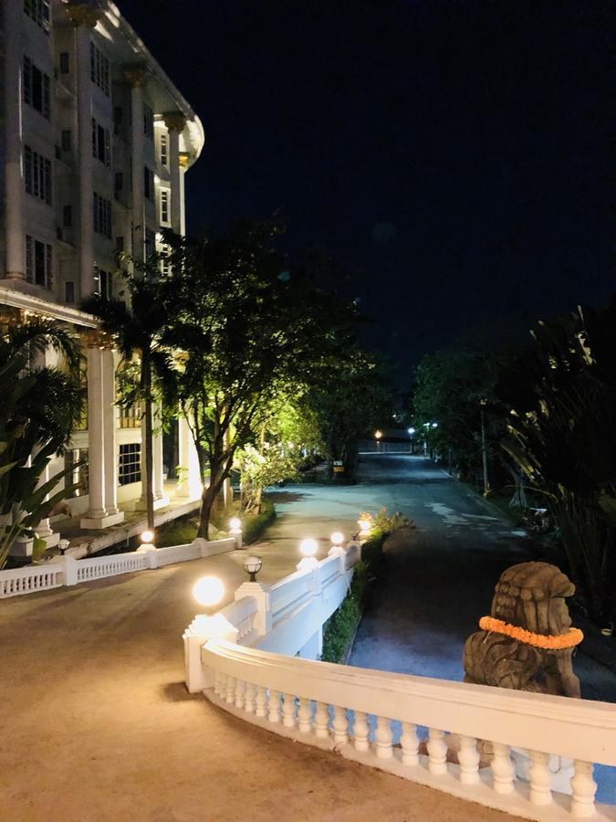 Hermitage Hotel Korat-SHA Nakhonratchasima Eksteriør billede